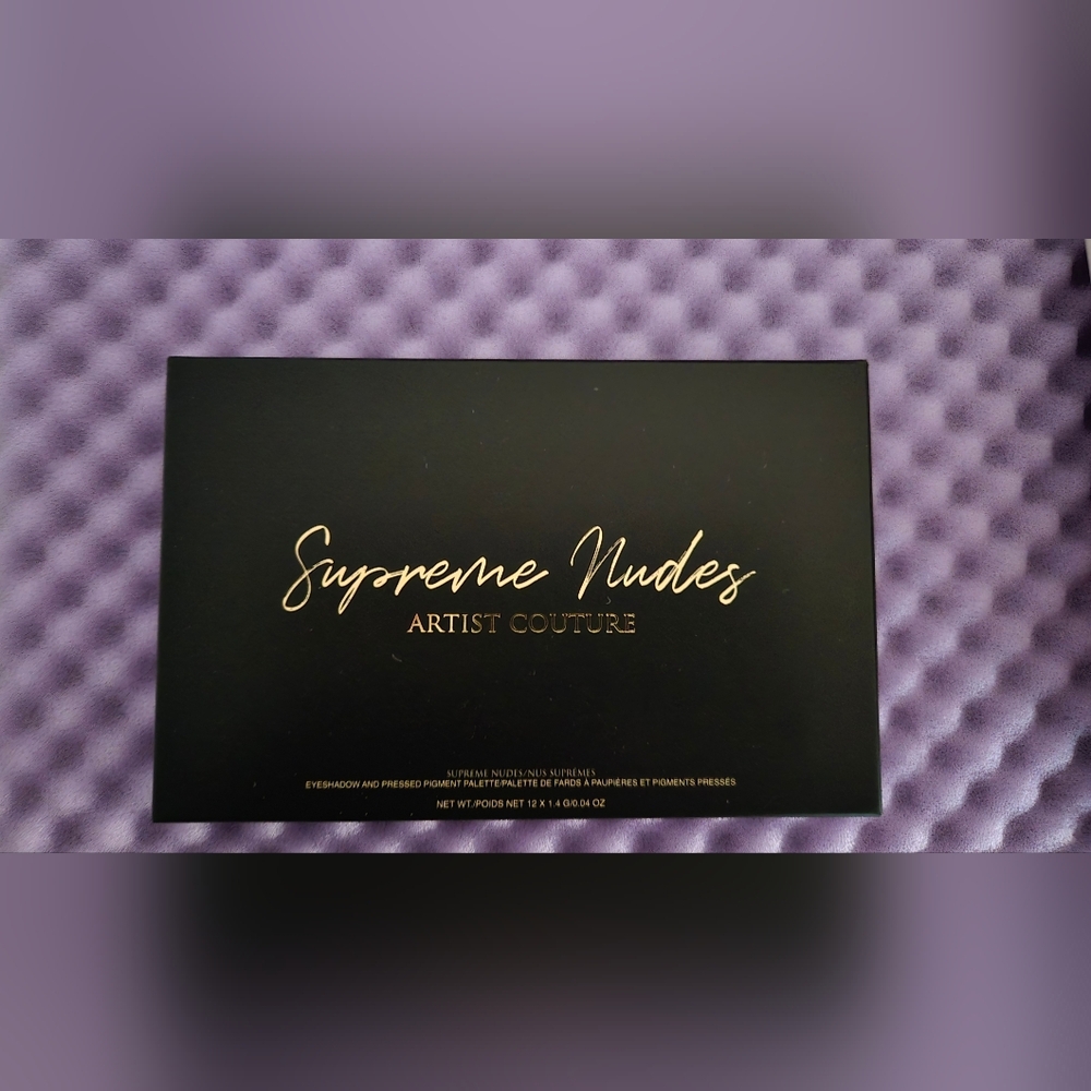 Artist Couture - Supreme Nudes Eyeshadow Palette - NIB - Value $45